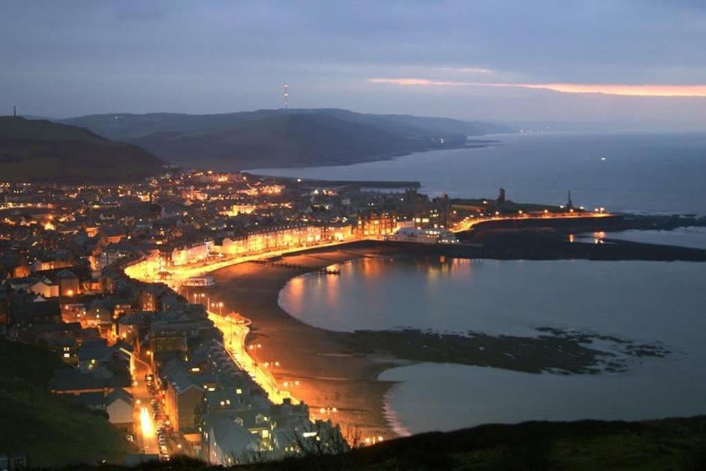 Bridge View Victorian Townhouse Central Aberystwyth Sleeps 6 Экстерьер фото